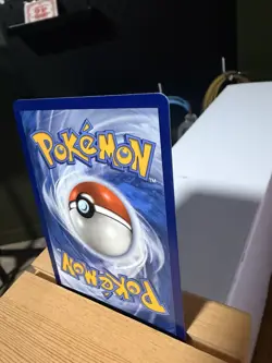 Pikachu V 170/185 Ultra Rare Vivid Voltage Pokemon Near Mint - Image 2
