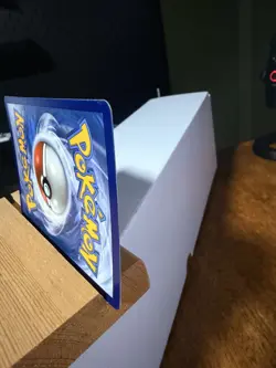 Pikachu V 170/185 Ultra Rare Vivid Voltage Pokemon Near Mint - Image 5