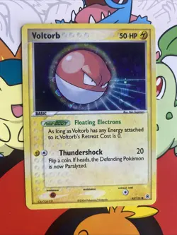 Voltorb 85/112 Common FireRed & LeafGreen Pokemon Reverse Holo Near Mint - Image 1