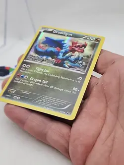 Druddigon Pokemon Dragon Vault Stamped Promk Holo Foil 17/20 NM *CCGHouse* RB - Image 3
