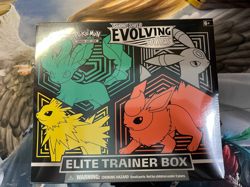 Pokemon - Elite Trainer Box ETB "Evolving Skies" Sealed X1 - Image 1