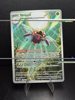 Pokemon TCG Ninjask Illustration Rare Card #137/132 Holo - Image 1