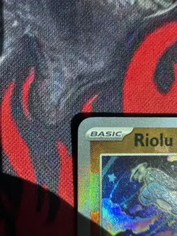 MASTERBALL RIOLU Pokemon Prismatic Evolutions Reverse Holo 050/131 English - Image 2