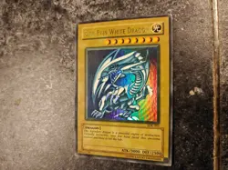 Blue-Eyes White Dragon SDK-001 YuGiOh Starter Deck: Kaiba Good Condition - Image 4