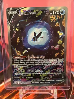 Pokemon TCG Lumineon V Galarian Gallery Holo Ultra Rare Card GG39/GG70 NM - Image 1