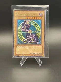 Konami Yu-Gi-Oh! Dark Magician SDY-006 Starter Deck: Yugi Ultra Rare 1st ENG - Image 1
