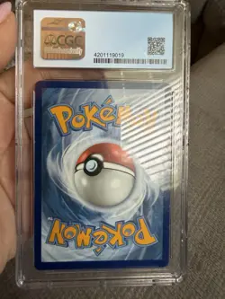 CGC 9 Mint Oshawott 033/185 Reverse Holo Vivid Voltage Pokemon Card - Image 2