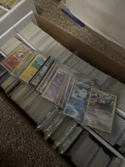 Pokemon TCG unsorted bulk old vintage cards! Tons of halos and reverses! - Image 1