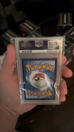 Pokemon TCG 2020 Vivid Voltage Charizard 025/185 Non-Holo Rare PSA 10 - Image 2
