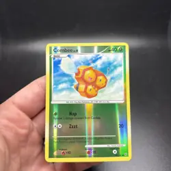 Combee 99/147 Reverse Holo Supreme Victors Pokemon Card NM -j - Image 3