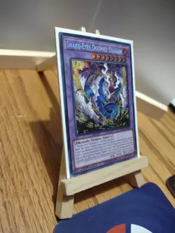 Yu-Gi-Oh Card Snake-Eyes Doomed Dragon SUDA-EN035 Secret Rare 1st Edition Dragon - Image 3