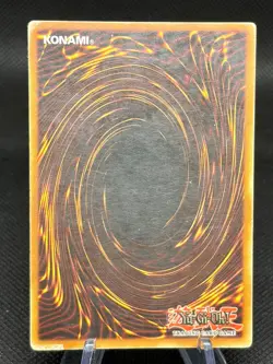 Dark Magician SDY-006 Ultra Rare Starter Deck: Yugi MP Unlimited 2002 - Image 2