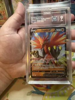 Pokemon Galarian Zapdos V 080/198 Chilling Reign Ultra Rare TAG 9 Mint - Image 2