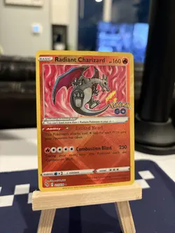 Radiant Charizard 011/078 Pokemon GO Holo Pokemon TCG NM - Image 1