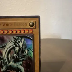 Blue-Eyes White Dragon - LOB-001 - Ultra Rare - Unlimited - Image 3