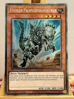 Fossiler Pachycephalosaurier RA03-DE195 Platinum Secret Rare Deutsch NM YUGIOH - Image 1