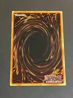 2002 Dark Magician Secret Rare DDS-002 YuGiOh Card English Holo Vintage Promo - Image 4