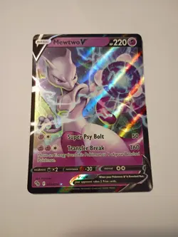 Mewtwo V 030/078 Ultra Rare Pokemon Sword & Shield Pokemon GO - Image 1
