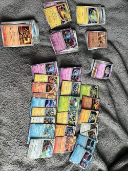 Pokemon TCG Destined Rivals 300 Cards Joblot Bulk - Image 1