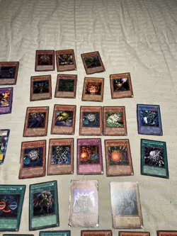 1.1 lbs of YuGiOh (Read Des.) - Bulk TCG - 1st Ed, Ultra Rare, Foil, Vintage - Image 3
