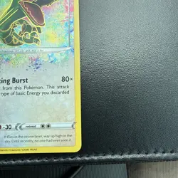 Pokemon TCG Rayquaza Amazing Rare Holo 138/185 Vivid Voltage English 2020 - Image 3