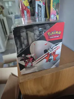Pokemon TCG Black Bolt & White Flare Unova Mini 8 Tin Display - Sealed & New✨ - Image 2