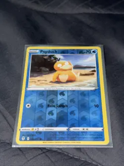 Psyduck 024/203SWSH07: Evolving Skies Reverse Holo NM+ Never Played Pokemon TCG - Image 1
