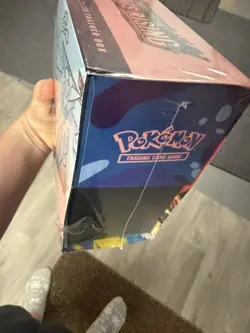 Chaos Rising Pokemon Center ETB *PLEASE SEE DESCRIPTION* TEAR ON THE BACK - Image 5