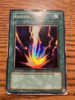 Raigeki - The Legend of Blue Eyes White Dragon (LOB) SUPER RARE - Image 1