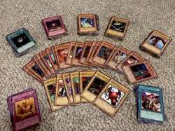 Vintage Yu-Gi-Oh! TCG by Konami Mixed Lot of 303 including 6 Holos & 53 1st Ed - Image 1