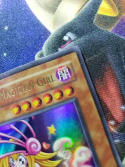 YuGiOh! Toon Dark Magician Girl - JUMP-EN010 - Ultra Rare - Promo Edition NM - Image 2