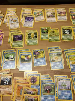 Vintage Pokemon Card Lot WOTC Sets 260+ cards - Image 4