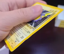 Pikachu 70/111 Neo Genesis Pokemon Card HP - Image 3