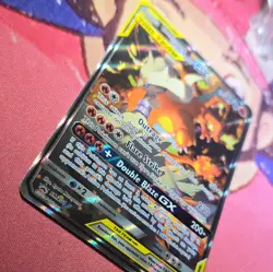 Pokemon Reshiram & Charizard GX SM201 SM TAG TEAM Promo 270 HP Holo EN - Image 2