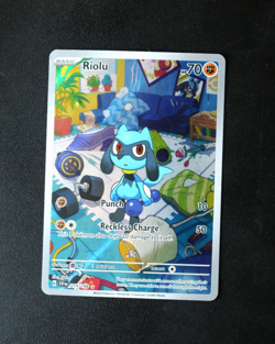 Pokemon Card TCG - Riolu 215/198 Scarlet & Violet Base Illustration Rare - LP ⭐ - Image 1
