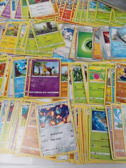 Large Pokemon TCG Mixed Card Bundle Job Lot 500 Plus Cards - Image 2