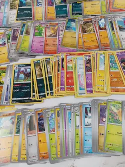 Large Pokemon TCG Mixed Card Bundle Job Lot 500 Plus Cards - Image 3