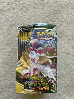 Pokemon TCG Sword & Shield Evolving Skies Booster Box Read Description - Image 5