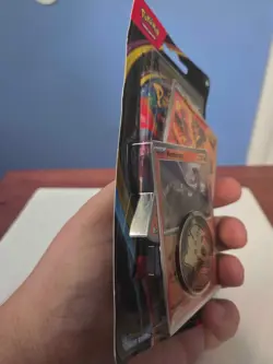Pokemon Chaos Rising Blister Single Pack Moltres, Reshiram / Sealed / New - Image 4