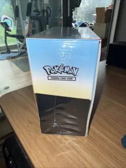 Pokemon TCG - Paradox Rift Pokemon Center Elite Trainer Box Roaring Moon Sealed - Image 2