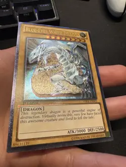 Yu-Gi-Oh! Blue-Eyes White Dragon (1st Edition) (YSKR-EN001) Ultimate Rare NM - Image 3