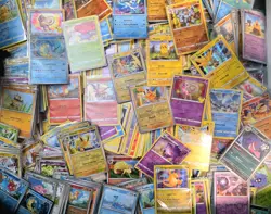 Pokemon Card GEN 1 LOT - Includes 25 Of The 151 Gen 1 Pokemon W/ Vintage & Holo - Image 1