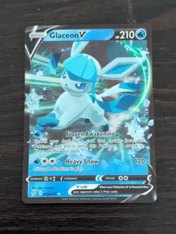 Pokemon TCG Glaceon V Evolving Skies 040/203 Holo Ultra Rare - Image 1