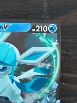 Pokemon TCG Glaceon V Evolving Skies 040/203 Holo Ultra Rare - Image 3