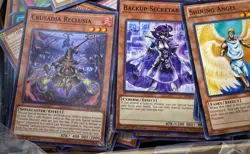 Yu-Gi-Oh! TCG Trading Card Lot Mixed Rarities Approximately 1000 Cards Rare Holo - Image 3