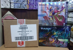 MTG FINAL FANTASY GIFT BUNDLE + OMEGA COLLECTOR + COMMANDER SET OF (4) - Image 1