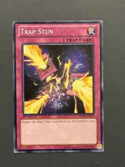 Trap Stun SDCR-EN032 Structure Deck Cyber Dragon Revolution 1st Edition - Image 1