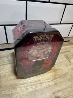 Pokemon TCG Team Rocket Mewtwo Ex Tin Brand New and Sealed 💎 - Image 2