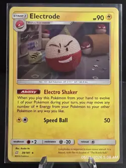 Pokemon TCG SM Team Up Electrode Holographic Rare Card 39/181 - Image 1