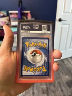 Radiant Charizard 011/078 Pokemon GO Holo PSA 8 - Image 2